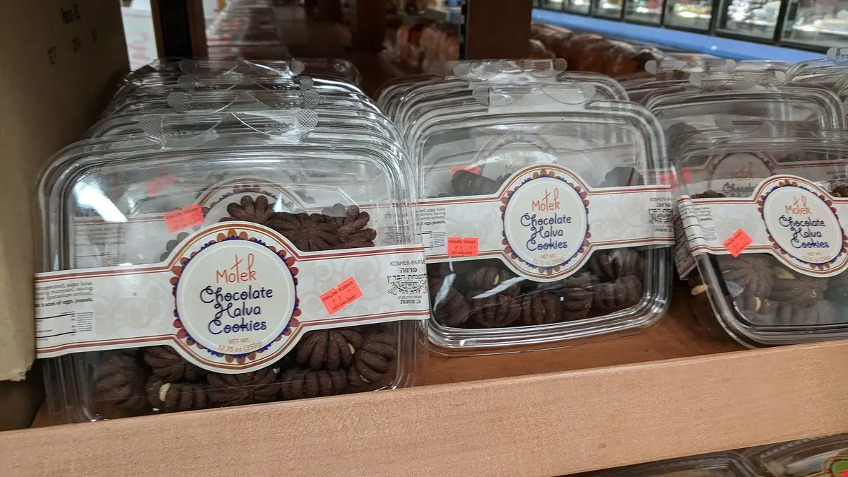 Warrens Bakery – bakery in Truro town centre